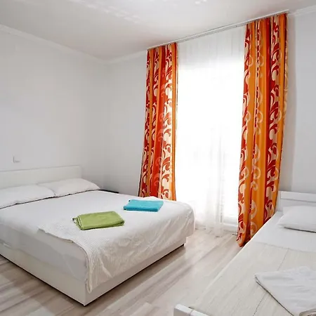 Apartman Luna-mar Pag Town