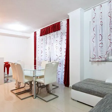Apartment Luna-mar